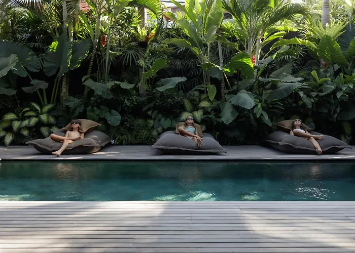 Villa Black By Oxo