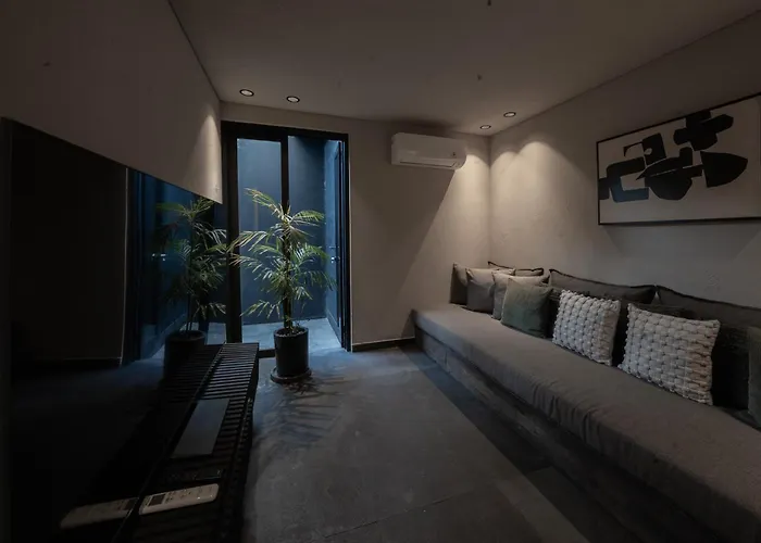 Black By Oxo Villa *