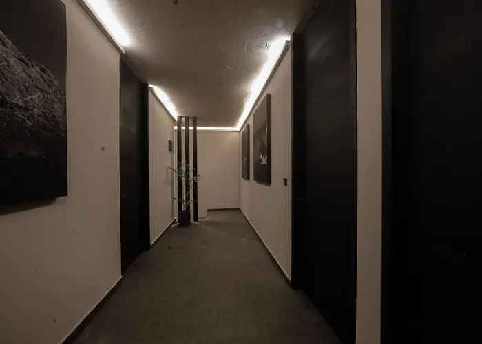 Villa Black By Oxo *